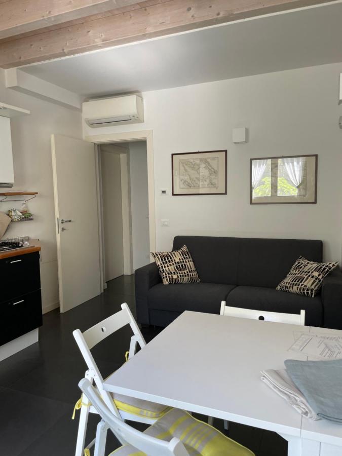 Villa Arzilla Desenzano del Garda Exteriör bild