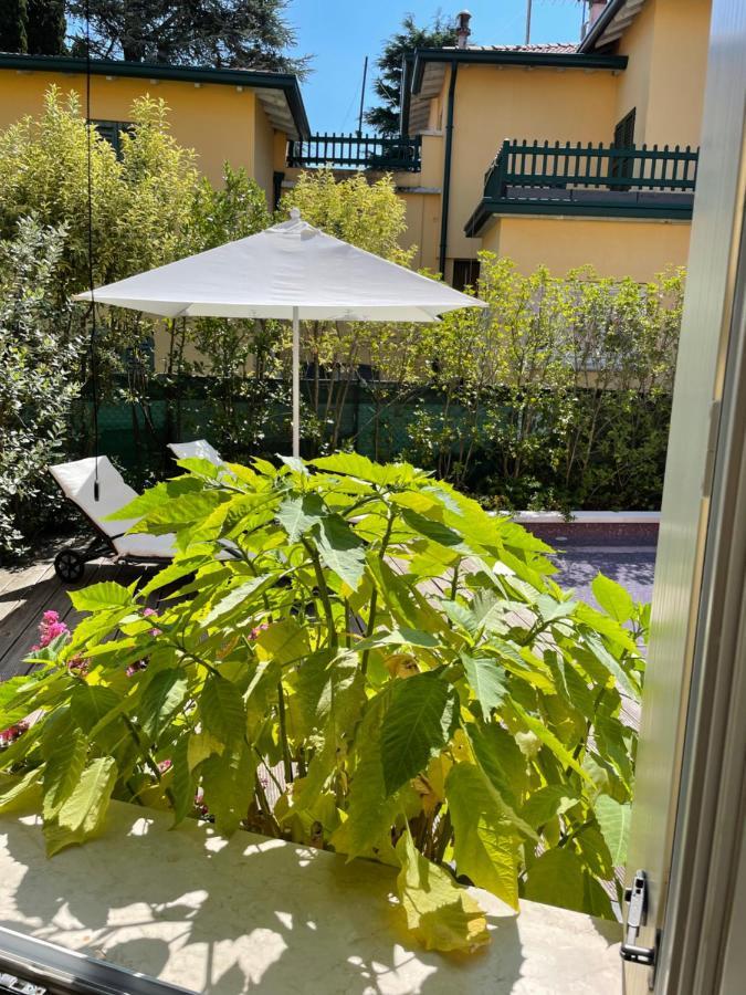Villa Arzilla Desenzano del Garda Exteriör bild