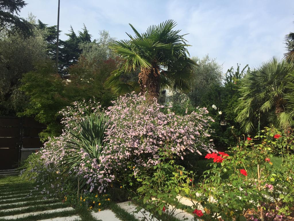 Villa Arzilla Desenzano del Garda Exteriör bild